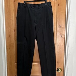 Roundtree & Yorke Elegant Black Men's cotton Dress Pants